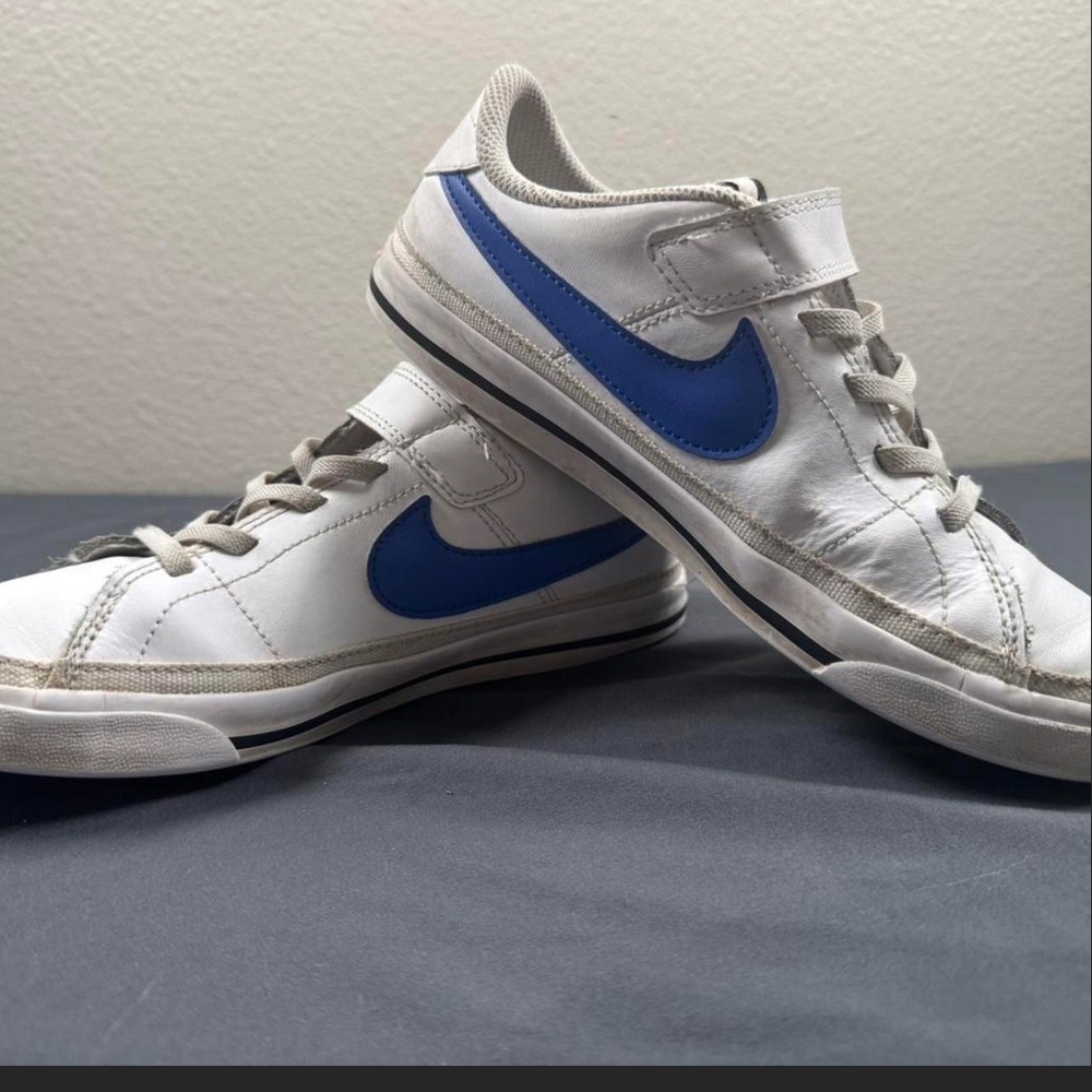 Nike Kids White and Blue Sneakers